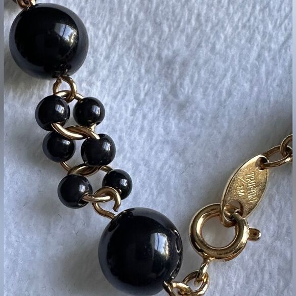 TRIFARI vintage black Crown Black Beaded and Gold Tone Choker Necklace s… - Picture 6 of 17